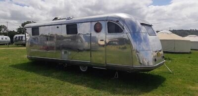 Vintage 1948 Spartan manor 25 American caravan Trailer, similar to Airstream