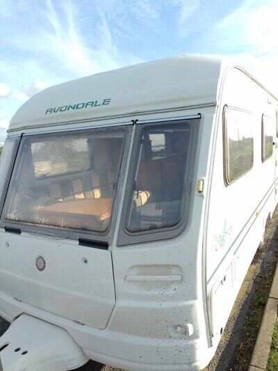 Avondale asprey 4 berth caravan