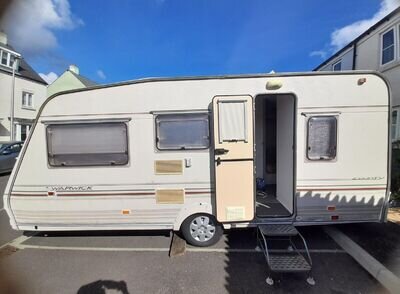 Abbey County Warwick 4 Berth Caravan with Awning