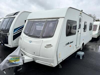 Lunar Ultima EB 4 Berth Fixed Bed Side Washroom