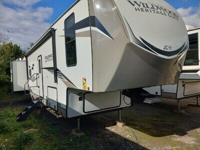 american 5th wheel caravan 5th wheel 2 bedrooms and 2 bathrooms