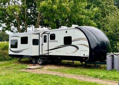 36ft American Trailer Caravan