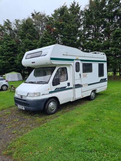 Lunar Roadstar 570 LRL motorhome