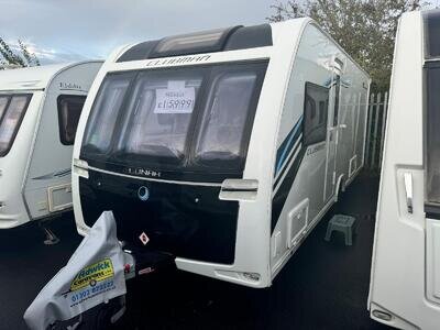 Lunar Clubman SI Transverse Island Bed Rear Bathroom