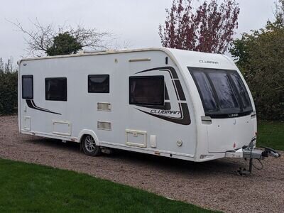 LUNAR CLUBMAN SB - 2014 4 BERTH CARAVAN WITH MOTOR MOVER, SOLAR & END WASHROOM