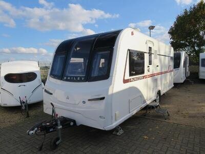 Bailey Unicorn Vigo Series 4 Island Bed 4 Berth