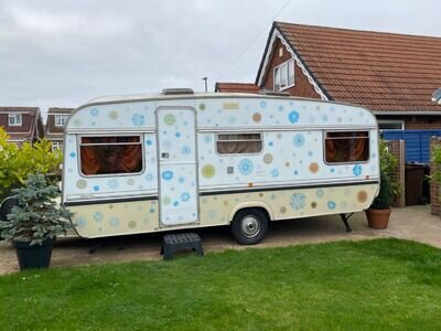 Vintage 1979 Ace Viceroy Touring Caravan