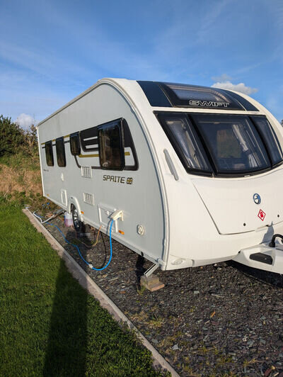 2017 SWIFT SPRITE MAJOR 4EB 4 BERTH CARAVAN WITH FIAMMA CANOPY