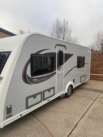 Elddis supreme caravan fixed bed