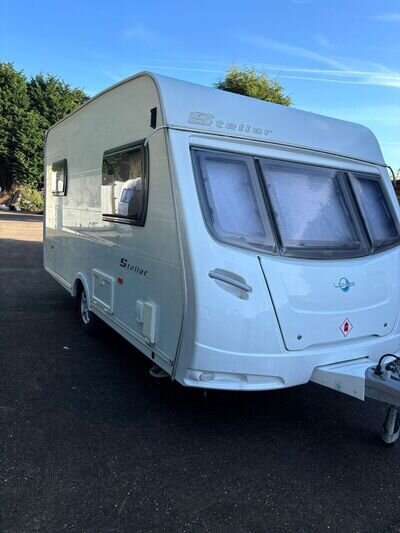 Lunar stellar 2008 lightweight 2 berth with motor mover