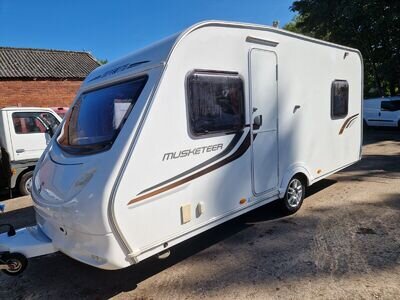 2011 Sprite Musketeer Clever Versatile 4 5 berth Family Touring Caravan in Vgc!