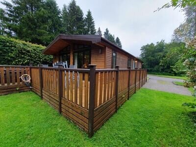 Pre-owned 3 bedroom Pinelog lodge for relocation 38' X 20' Sleeps 6 Twin unit