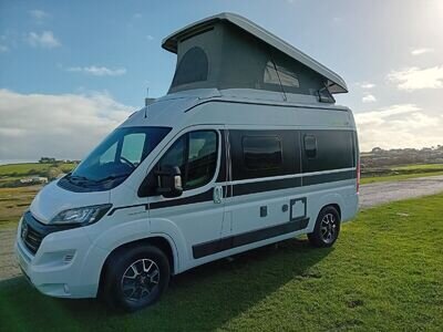 HYMER AYERS ROCK