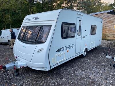 LUNAR CLUBMAN SB - 2011 - FIXED SINGLE BEDS - 4 BERTH - MOVER & AWNING