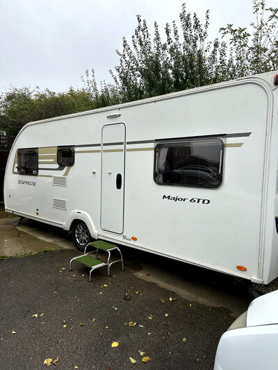 6 BERTH SPRITE MAJOR 6 WITH FIXED BUNK BEDS 2015