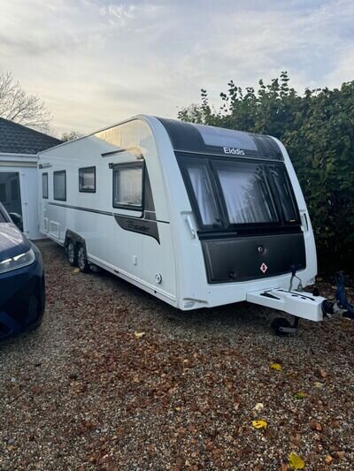 Elddis Crusader Super Cyclone 2014 - 4 Berth - Twin axle- Motor movers