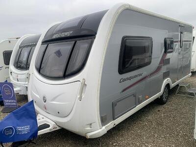 SWIFT CONQUEROR 530 - 4 BERTH CARAVAN WITH END WASHROOM + MOTORMOVER