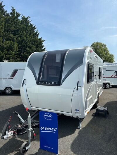 2022 Bailey Discovery D4-4 - 4 Berth Fixed Bed - ONLY 1206KG MTPLM
