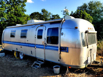 Airstream Excella II Caravan