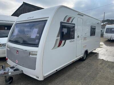 2015 Lunar Venus Fixed single beds caravan