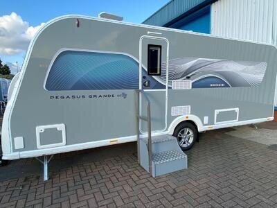 New 2025 Bailey Pegasus Grande GT75 Brindisi 8' Wide Transverse Island Fixed Bed