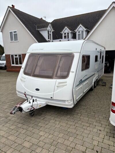 Sterling elite wayfarer 5 birth twin axle