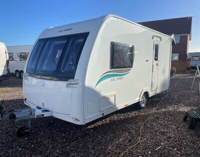 2014 LUNAR ULTIMA 470 / 2 BERTH END WASHROOM *LARGE SHOWER AREA* + MOTORMOVER