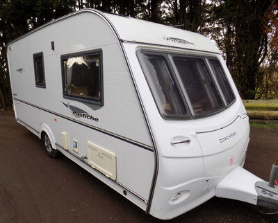 2-berth caravan COACHMAN 2008 / motor mover & solar panel fitted / awning