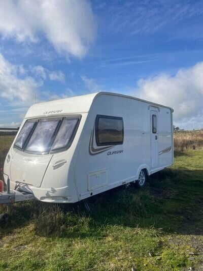 2013 Lunar Quasar 462 2 berth touring caravan