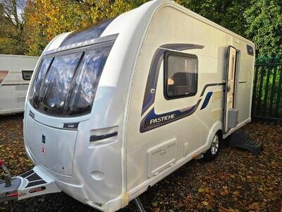 Coachman Pastiche 460 2016 2 Berth Touring Caravan