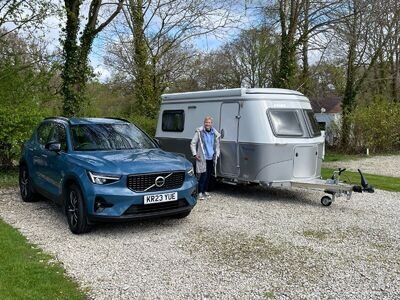 ERIBA TRITON 420 Touring Caravan - New April 2024