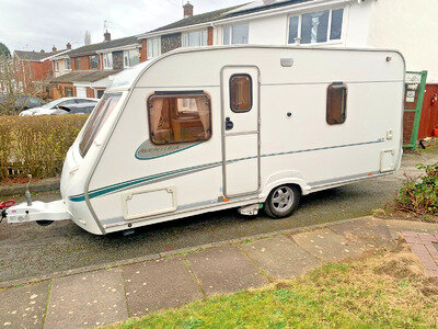 FIXED BED ABBEY AVENTURA 317 WITH END BEDROOM AND MOTORMOVER 2006