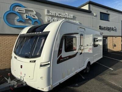 Coachman Pastiche 565