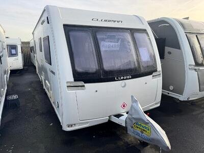 Lunar Clubman SE Fixed Bed Full Rear Bathroom