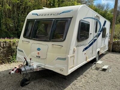 2011 Bailey Pegasus Verona, Fixed Bed, End Bathroom, Full Awning - Ready to go