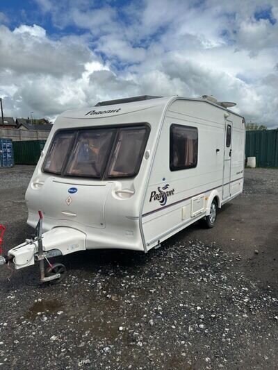 Bailey Pageant Monarch 2 berth caravan 2003 satellite TV Motor Mover Awning