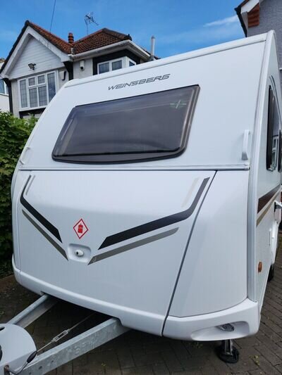 Weinsberg CaraOne 390 QD touring caravan (2017)