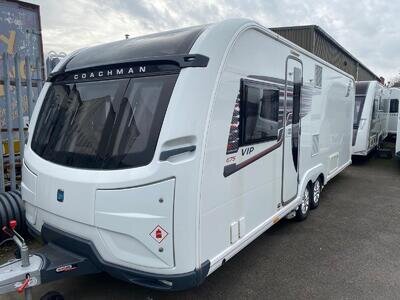 Caravan Sale 2018 Coachman VIP 675 Air Conditioning Transverse Island Fixed Bed