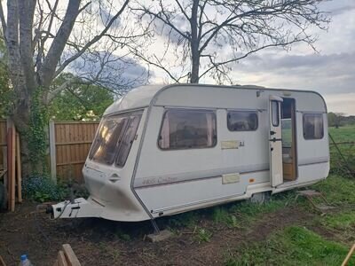 Caravan Coachman 440 5 berth Project with awning