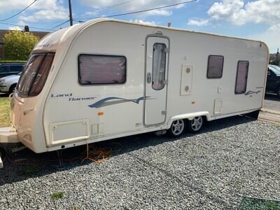 touring caravan 4 to 6 berth with island bed