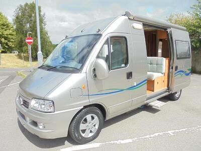 2004 TIMBERLAND FREEDOM 2 BERTH 2.8 IN GREY MET # ONE OWNER LOW MILEAGE #