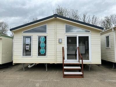 Twin Lodge For Sale - Delta Desire Twin Lodge 40x20ft / 2 Bedrooms