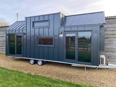 AMERICAN CARAVAN TINY HOME ROAD LEGAL FULL FITTED READY ONLY £49999 WAS 85K 2BED